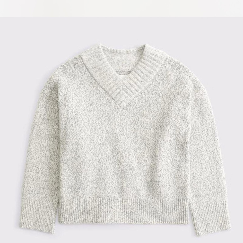 Abercrombie & Fitch Light Gray V-Neck Sweater